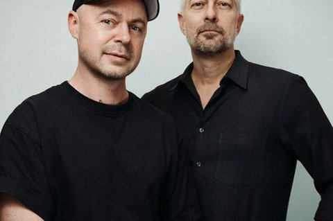 The hosts of the Podcast "Ingen dumme spørgsmål" ("No Stupid Questions") on Radio IIII
