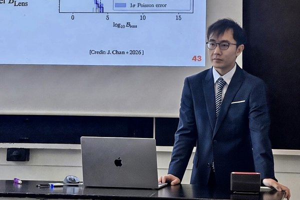 Juno Chan during his thesis defense.