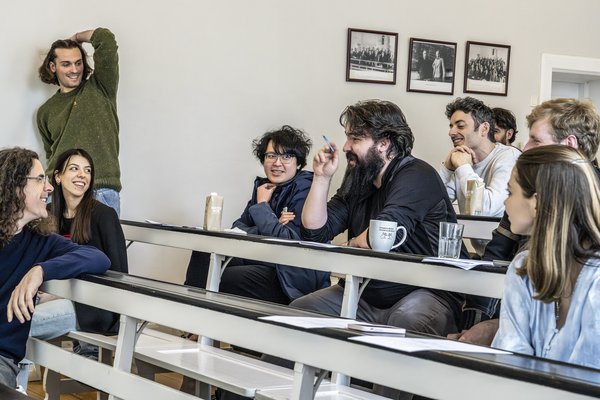 Photos of members of the Strong group/Center of gravity. Credit: Sjoerd Knibbeler