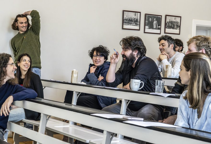 Photos of members of the Strong group/Center of gravity. Credit: Sjoerd Knibbeler