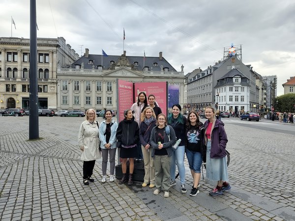 Visit to Kongens Nytorv to see the Black Holes comic book exhibition