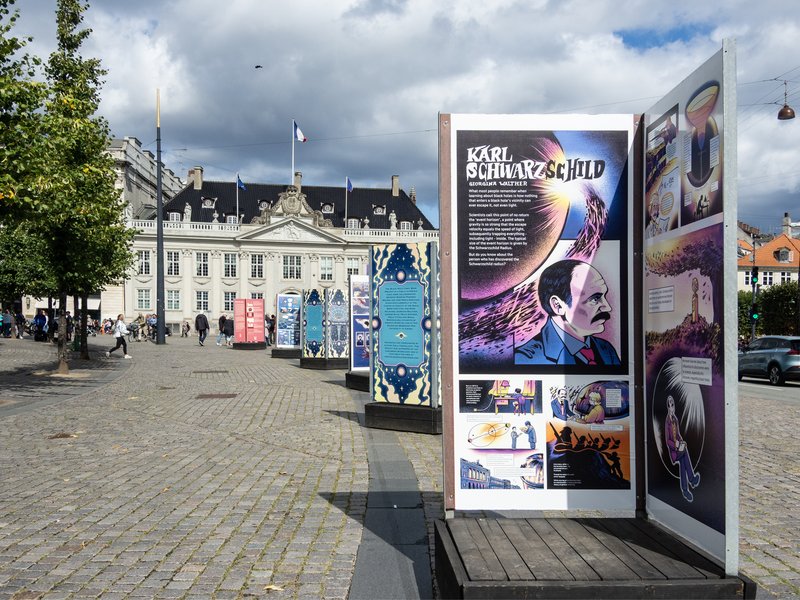 Comics on public display at Kongens Nytorv