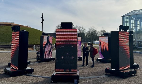 Photo of art installation “A black hole calling us”